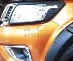 NISSAN NAVARA 2015-2020 FAR ÇERÇEVESI KAPLAMA SIYAH