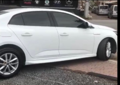 Renault Megane 4 Marşpiyel