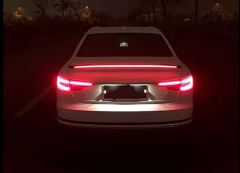 A4 2016-2019  IÇIN UYUMLU LED SPOILER PIANO BLACK (PARLAK SIYAH)