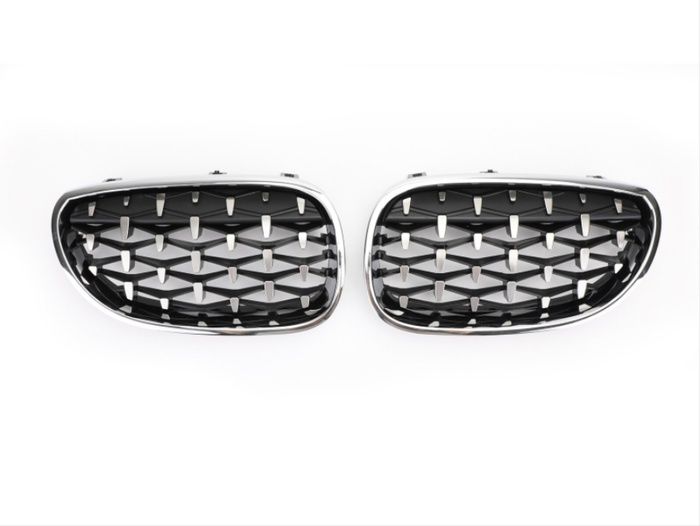 5 SERISI E60 2004-2009  IÇIN UYUMLU DIAMOND PANJUR(BÖBREK) KROM ÇERÇEVE
