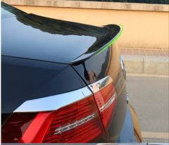 PASSAT B8 2015+ IÇIN UYUMLU  ANATOMIK SPOILER (BOYASIZ)