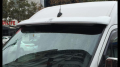 Volkswagen Crafter Ön Cam Üstü Şapka