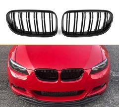 3 SERISI E92 2010-2013 IÇIN UYUMLU M3 GÖRÜNÜM BÖBREK (CIFT CIZGI PANJUR) PIANO BLACK (MAKYAJLI KASA)