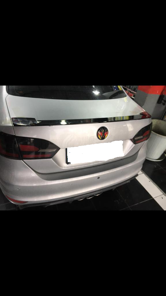 Volkswagen Jetta Mk6 Makyajsız Yarasa Spoiler