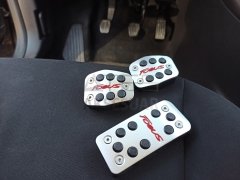 FORD FOCUS 2010-2019 PEDAL SETI KIRMIZI YAZILI MT
