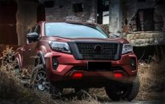 NAVARA 2015+ NP300 IÇIN UYUMLU 2022 FACELIFT BODY KIT (HALOJEN FARLI MODEL ICIN)