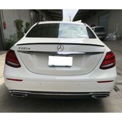 BENZ W213 E SERISI IÇIN  DÜZ SPOILER PIANO BLACK