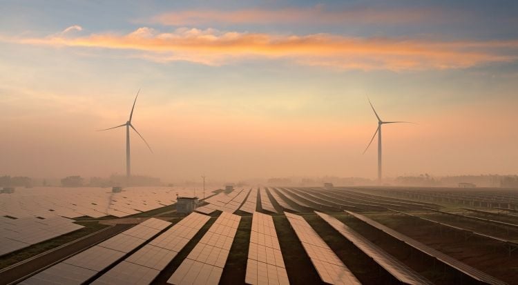 Güneş enerjisi, küresel rekorları 'kıran' yenilenebilir enerji kaynaklarına öncülük edecek