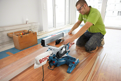 Bosch Professional GTM 12 JL Üstten Tablalı Gönye Kesme Makinesi