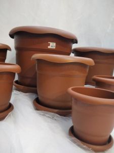 Kahverengi Yuvarlak Özel Altlıklı Boy Boy Plastik Çiçek Saksıları Sağlam Plastik