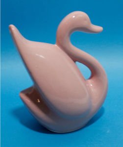 DEKORATİF SERAMİK KUĞU MASA SÜS EŞYASI BİBLO