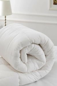 Çift Kişilik Silikonize Mikrofiber Elyaf Beyaz Yorgan Cotton 210x180cm Kışlık Kalın 4 Mevsim Kullanıma Uygun