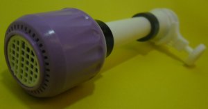 Su Sıçratmasını Önleyen Uzun Musluk Ucu Aparatı