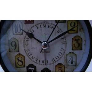 Antika Görünüm Metal Gövde Alarmlı Retro Saat 12cm Çapında Işıklı Nostaljik Metal Zilli Masa Saati