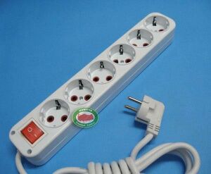 6 Lı Topraklı Uzatma Kablosu 5 Metre Anahtarlı