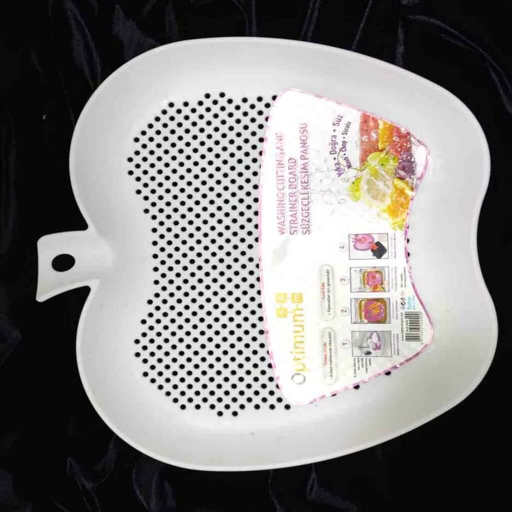 Beyaz süzgeçli kesim panosu