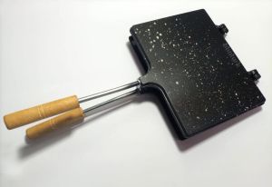 Ahşap Saplı Döküm Alüminyum Ocak Üstü 3 Kat Granit Tost Makinesi YaşamBoyu Garantili Tostmatik Grill