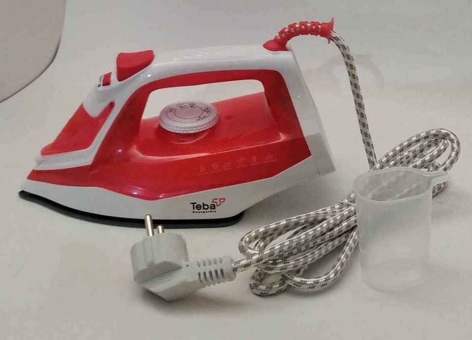 TEBA Buharlı Ütü 2000 Watt Seramik Taban Buharlı Ayarlama Düğmesi, Şok Buhar Fonksiyonu A -1