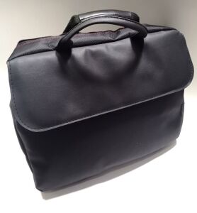 Dıştan Cepli İç Yapısı 2 Bölmeli Evrak Çantası 40x30cm Kalın Koruma Duvarlı Laptop Tablet Çantası