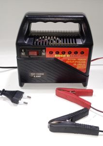 Araba Motorsiklet Akü Şarj Aleti 6V 12V Aküler için 6 Amper Doluluk Seviye Göstergeli Akü Şarj Cihazı