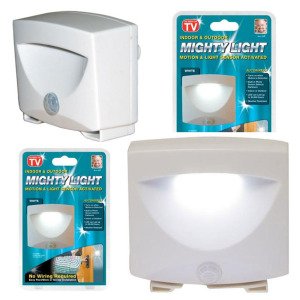 Pille Çalışan Hareket Sensörlü Mighty Light Beyaz Parlak LED Işık Kolay Montajlı Lamba