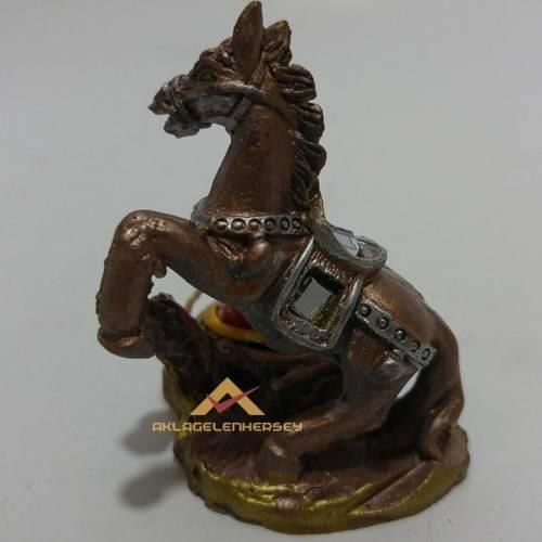At Heykeli Şamdan Mum Hediyeli Şaha Kalkmış At Figürlü Mini Mumluk Minyatür Kolleksiyon Ürünü Kandil