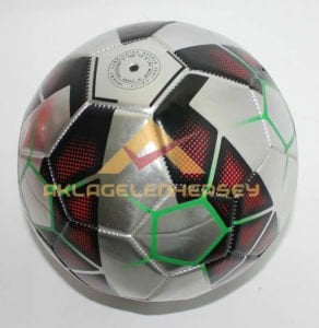 PROFESYONEL 4 ASTARLI DİKİŞLİ FUTBOL TOPU