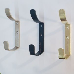 çengelli metal askı uretici,3 renk seçeneği,vestiyer askı kancası sağlam dayanıklı,her ortama uyumlu