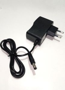 6 Volt 1000 mAh Akım Korumalı 6 Volt Akü Şarj Adaptörü 5.5x2.5mm Jak Fişli 6V 1A Akülü Araba Şarjı