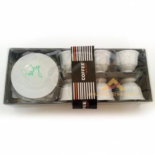 Kendinden Desenli Düz Beyaz Porselen Kahve Fincan Takımı Papatya