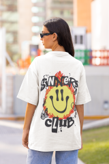 Oversize Unisex T-shirt Beyaz 'Sinners Club' Baskılı