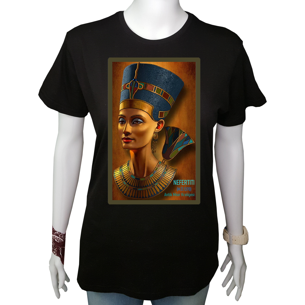 Kadın T-shirt Siyah 'Nefertiti' Baskılı