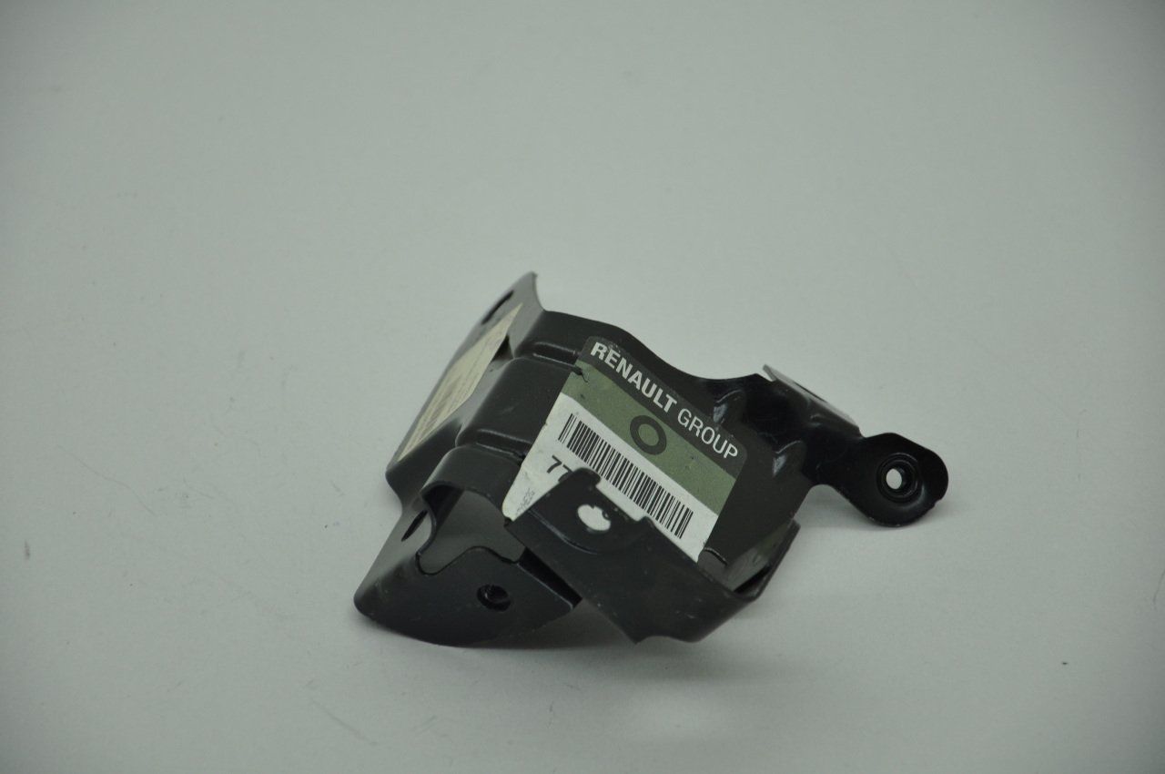 Çamurluk Uç Parçası Ön Sağ Clio III