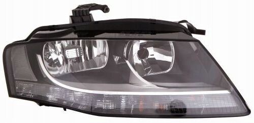 Far Sağ Audi A4 2008-2012 Arası Siyah Motorlu