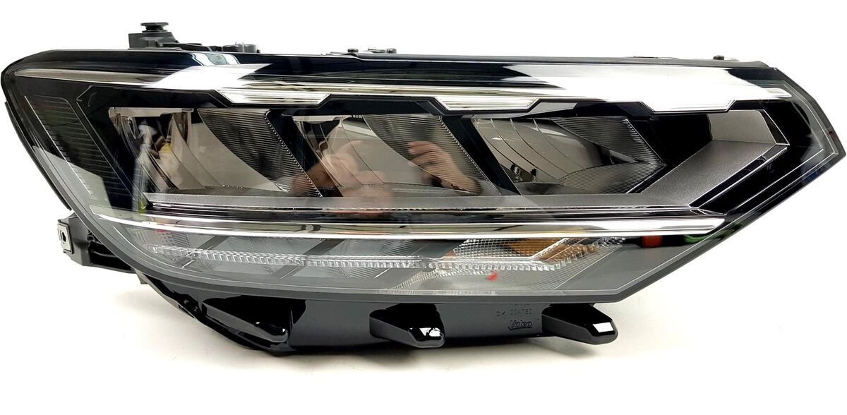Passat Ön Far Led Sağ 20-