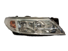 Sağ Ön Far Laguna 2001-2006 Arası Modeller İçin