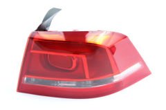 Jetta Arka Stop Dış Sağ 10-