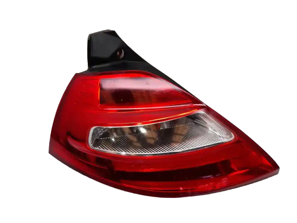 Sol Stop Lambası Megane II Hb 2007-2009 Arası Modeller İçin (Makyajlı Kasa)