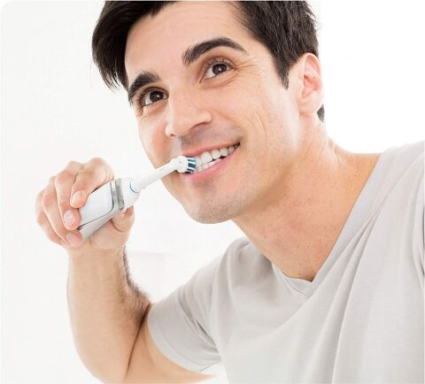 Oral-B EB18-4 3D White 4'lü 2 Adet Diş Fırçası Yedek Başlığı