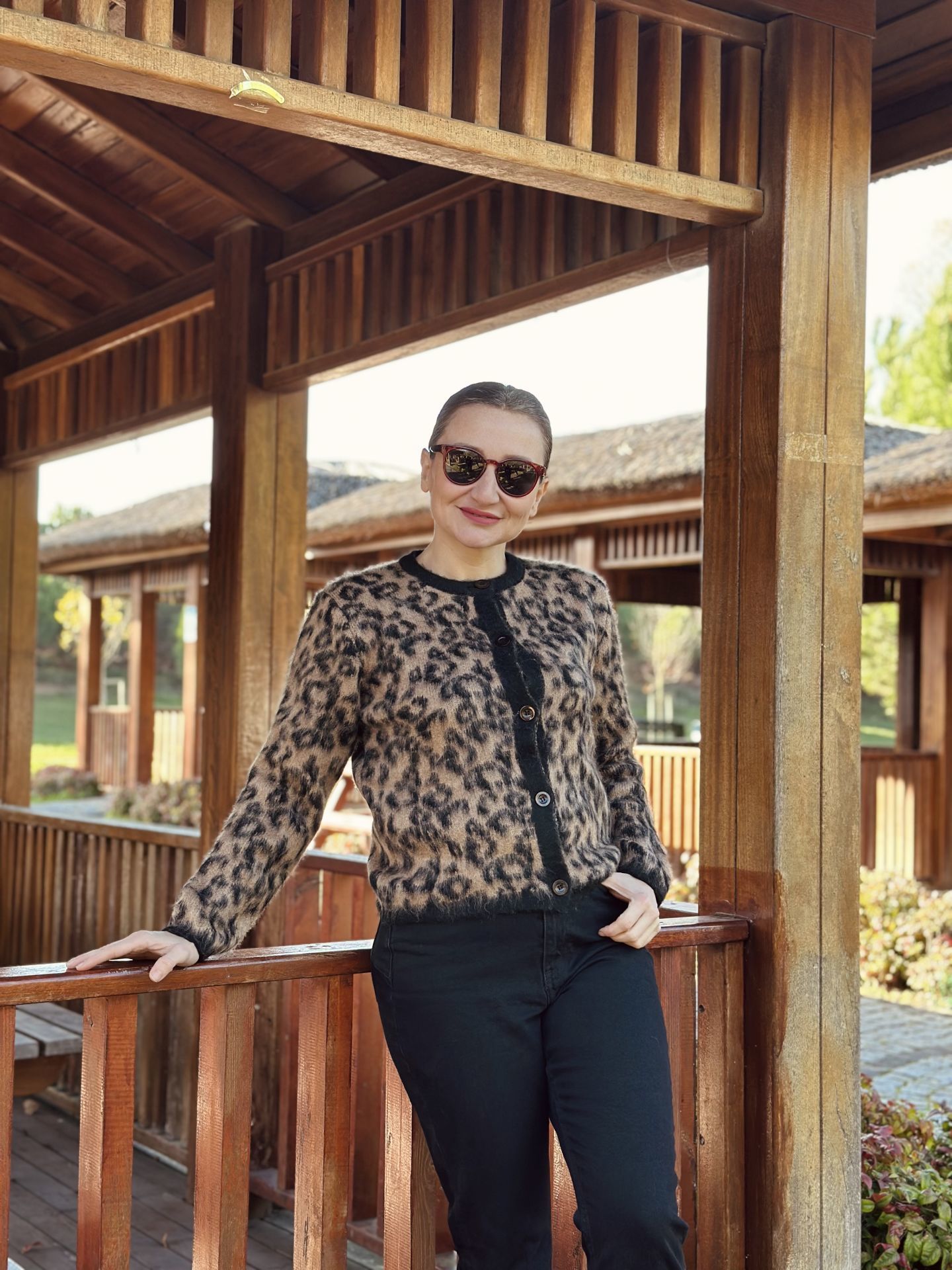 KISA leopar Yumoş düğmeli hırka-kazak