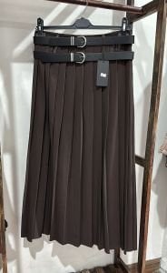 Kemer detaylı pileli etek kahve