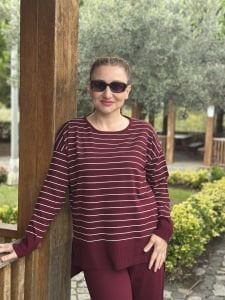 Bordo çizgili triko takım