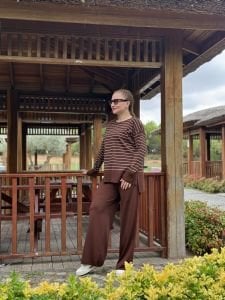 Kahve çizgili triko takım