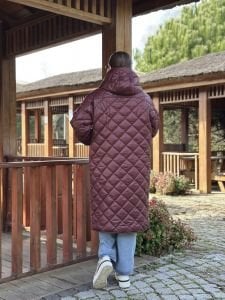 Massi model kapitone uzun mont Bordo