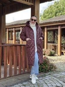 Massi model kapitone uzun mont Bordo