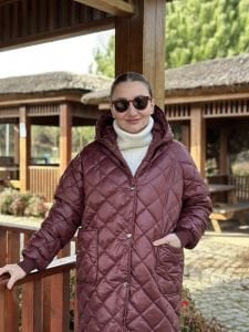 Massi model kapitone uzun mont Bordo
