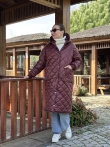 Massi model kapitone uzun mont Bordo