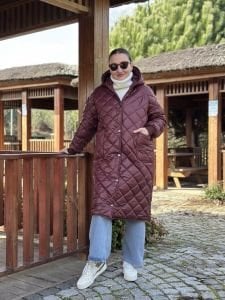 Massi model kapitone uzun mont Bordo