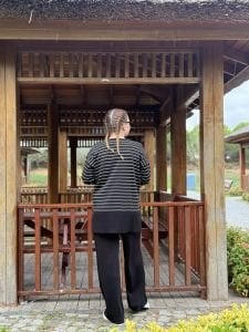 Siyah çizgili triko takım