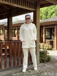 Pul işlemeli tasarım Oysho takım Beyaz